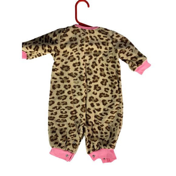 Just One Year Girls Size 3 MOnths INfant Baby Cheetah Fleece 1 Piece Bodysuit Ou - Picture 3 of 3